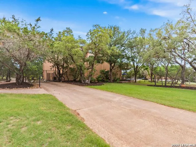 31360 WILD OAK HL Fair Oaks Ranch, TX 78015