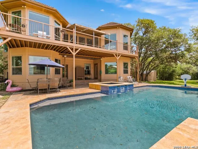 31360 WILD OAK HL Fair Oaks Ranch, TX 78015