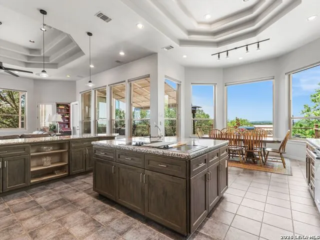 31360 WILD OAK HL Fair Oaks Ranch, TX 78015
