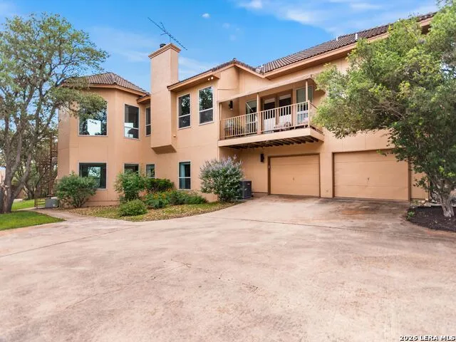 31360 WILD OAK HL Fair Oaks Ranch, TX 78015