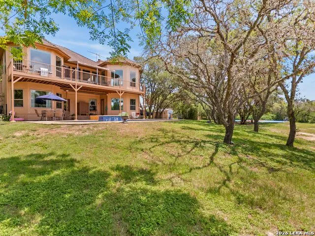 31360 WILD OAK HL Fair Oaks Ranch, TX 78015