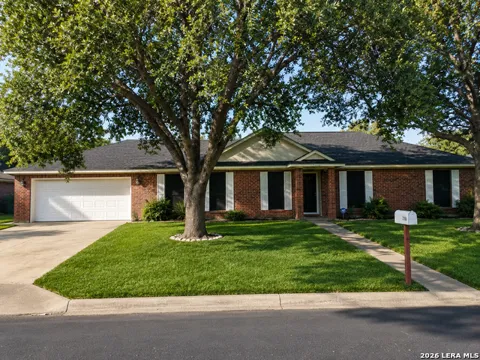 106 WEESE LN