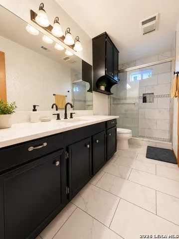 106 WEESE LN Pleasanton, TX 78064