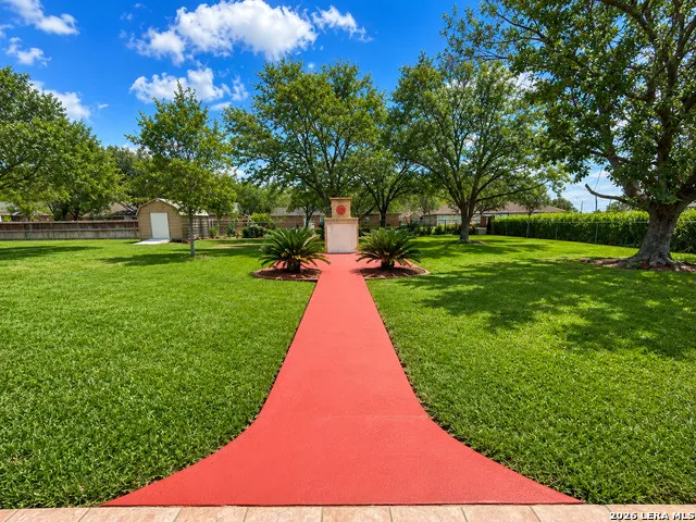 106 WEESE LN Pleasanton, TX 78064