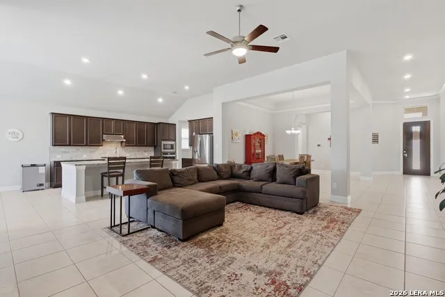 19014 SUMMER HVN San Antonio, TX 78259