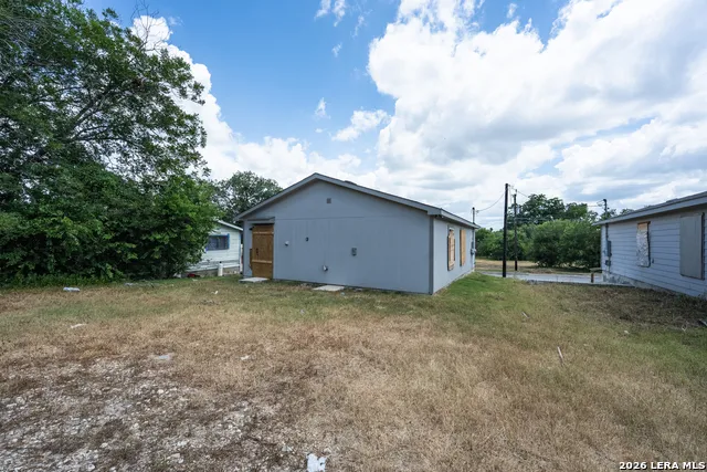 1011 YUCCA ST San Antonio, TX 78220
