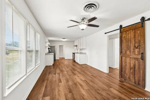 714 ORANGE ST Jourdanton, TX 78026