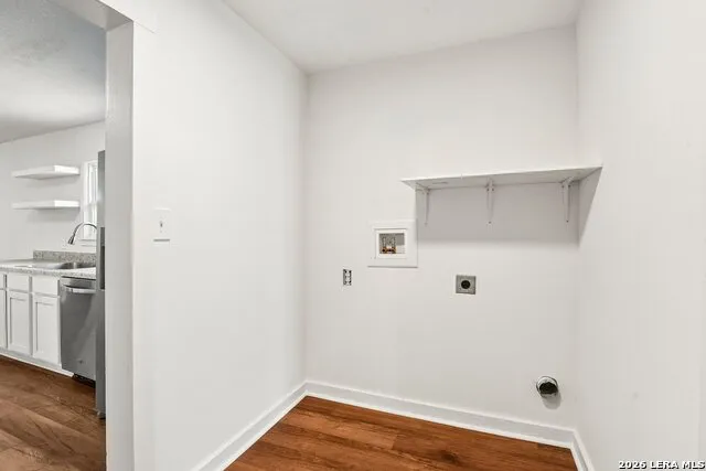 714 ORANGE ST Jourdanton, TX 78026