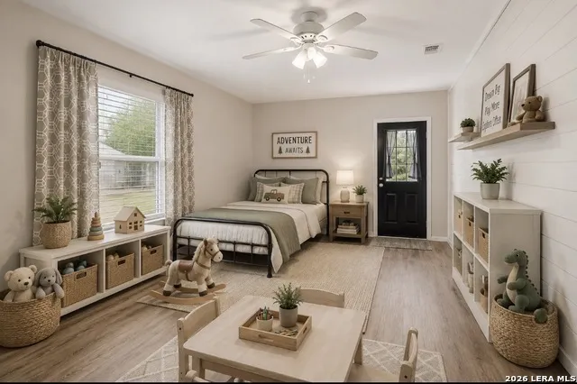 714 ORANGE ST Jourdanton, TX 78026
