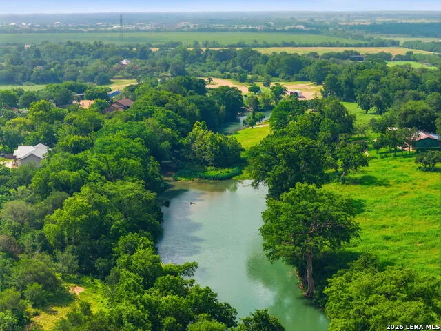 296 SPRING RIVER DR Martindale, TX 78655