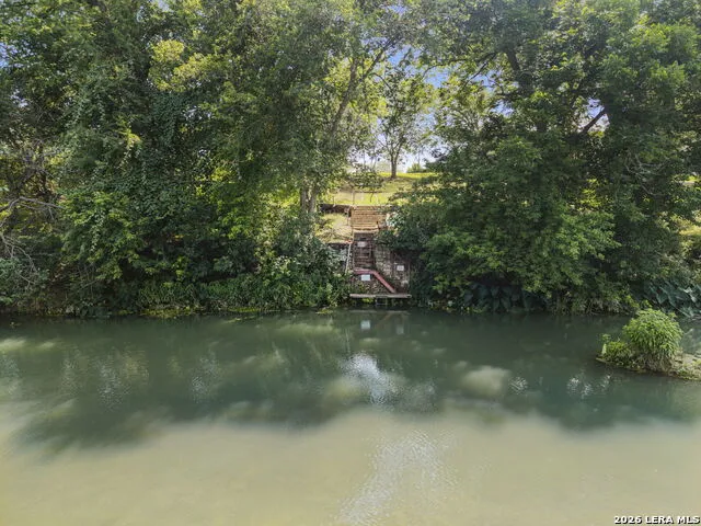 296 SPRING RIVER DR Martindale, TX 78655