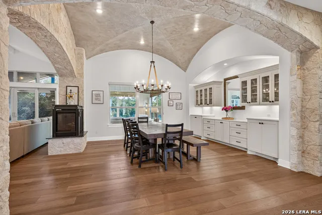 555 Curvatura New Braunfels, TX 78132