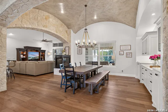 555 Curvatura New Braunfels, TX 78132