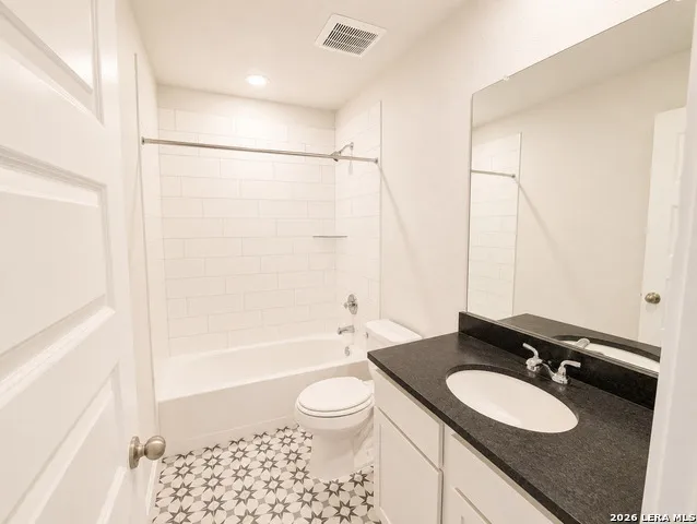 2713 SIERRA CHICAS LN Seguin, TX 78155