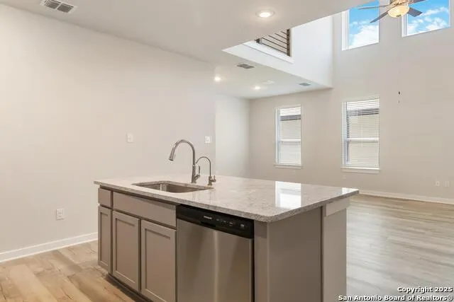 5811 CARRIER RDG San Antonio, TX 78253