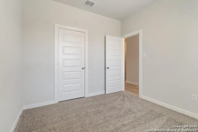 5811 CARRIER RDG San Antonio, TX 78253