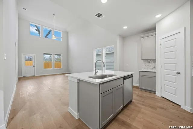 2945 LECLERC RD Converse, TX 78109