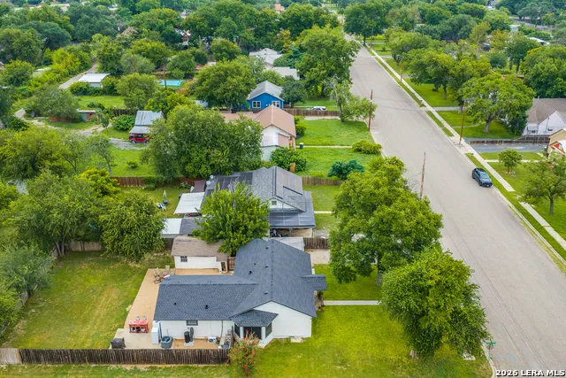 348 MULBERRY ST Uvalde, TX 78801