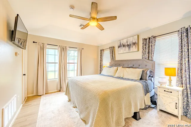 348 MULBERRY ST Uvalde, TX 78801