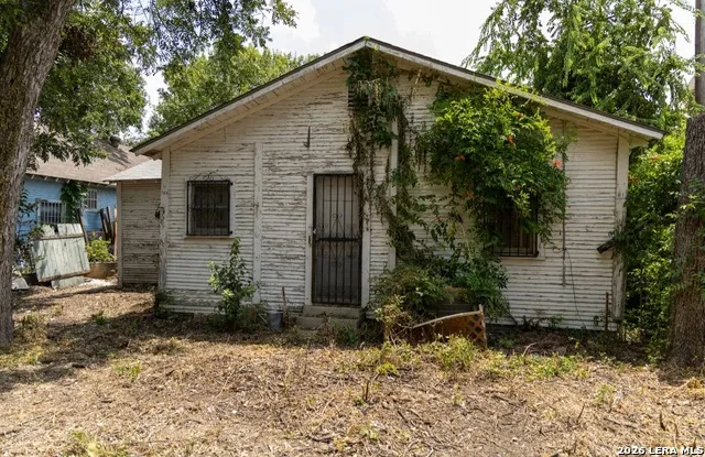 1155 MORALES ST San Antonio, TX 78207