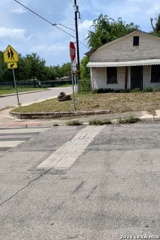 1155 MORALES ST San Antonio, TX 78207