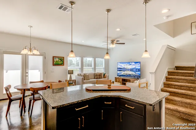 240 SAPPHIRE #402 New Braunfels, TX 78130