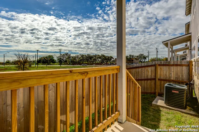 240 SAPPHIRE #402 New Braunfels, TX 78130