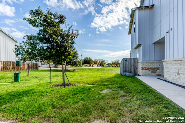 240 SAPPHIRE #402 New Braunfels, TX 78130