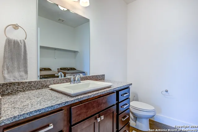 240 SAPPHIRE #402 New Braunfels, TX 78130