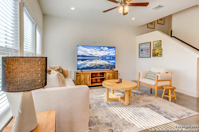 240 SAPPHIRE #402 New Braunfels, TX 78130