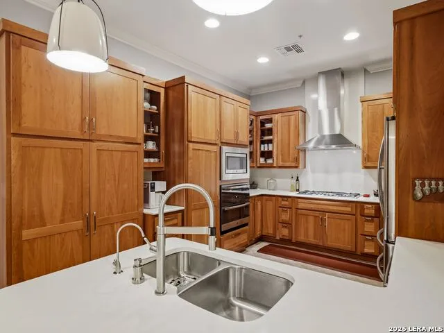 230 Dwyer Avenue #904 San Antonio, TX 78204