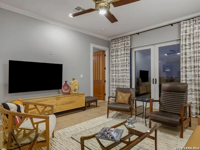 230 Dwyer Avenue #904 San Antonio, TX 78204