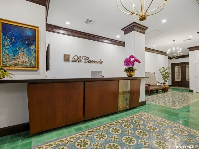 230 Dwyer Avenue #904 San Antonio, TX 78204