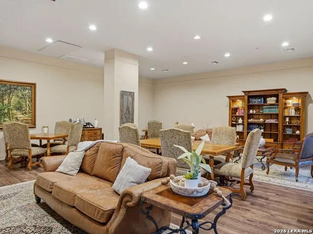 230 Dwyer Avenue #904 San Antonio, TX 78204