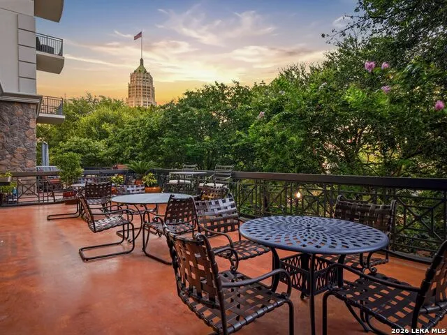 230 Dwyer Avenue #904 San Antonio, TX 78204