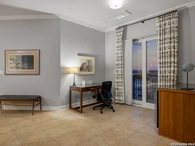 230 Dwyer Avenue #904 San Antonio, TX 78204