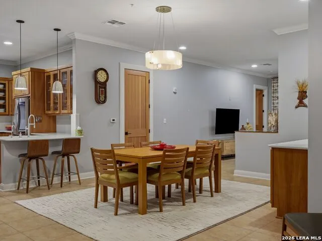 230 Dwyer Avenue #904 San Antonio, TX 78204