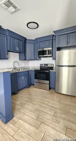 86 LOS SAUCES RD Eagle Pass, TX 78852