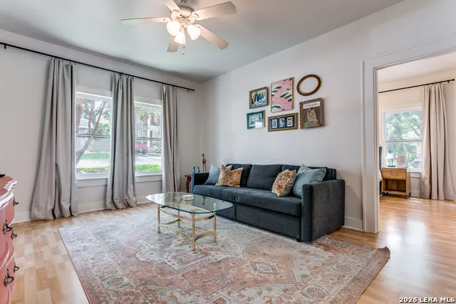 277 Post Ave San Antonio, TX 78215