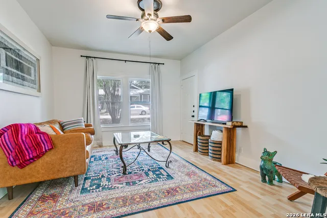 277 Post Ave San Antonio, TX 78215
