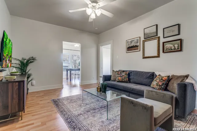 277 Post Ave San Antonio, TX 78215