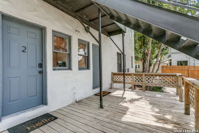 277 Post Ave San Antonio, TX 78215