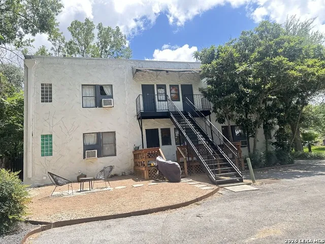 277 Post Ave San Antonio, TX 78215