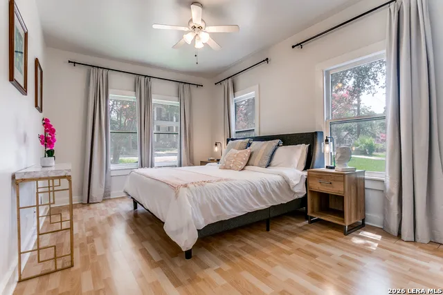 277 Post Ave San Antonio, TX 78215