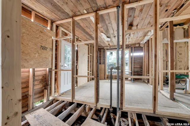 207 CORNELL AVE San Antonio, TX 78201