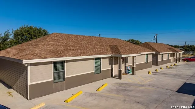 639 Las Brisas Drive Eagle Pass, TX 78852