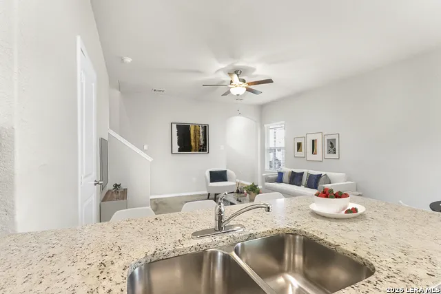 8639 KEY WINDY WAY Converse, TX 78109