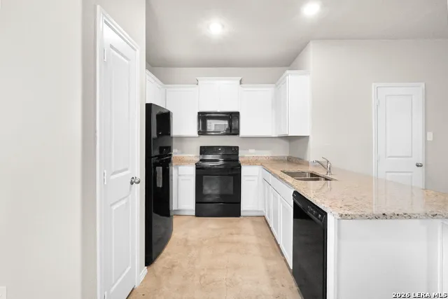 8639 KEY WINDY WAY Converse, TX 78109