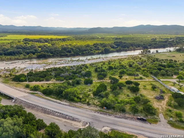 33360 S Hwy 55 Uvalde, TX 78801