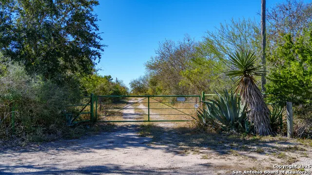 000 County Road 405 Beeville, TX 78102
